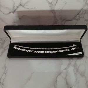 Silver tone 7.5 inch decorative bracelet